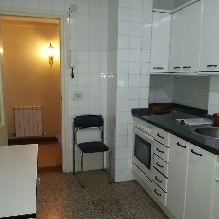 Piso Parques Centrico Διαμέρισμα *